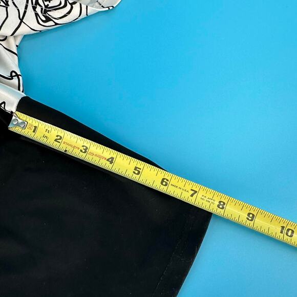 Picasso Contrast Shorts. Light weight men’s size 32 x 8 black / white - Picture 5 of 6